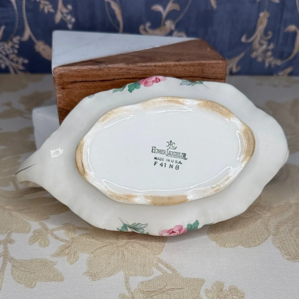 Vintage 1947 Homer Laughlin Oval Floral Pattern Gravy Boat Platinum Trim